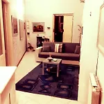 La Maison Des Caprices_ _stazione_5terre